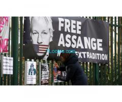Hands Off Assange NOW! FREE ASSANGE NOW! DON´T SHOT the MESSENGER! NOW!