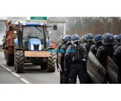 Demonstration der Bauern in Frankreich Lorient 25.01.16 brennende Reifen; ORF schweigt!