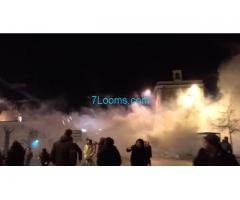 Polizei in LAVAL, Westfrankreich bekämpt BAUERN mit Tränengas 240216 21:30