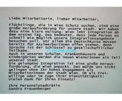 die rot grüne Stadtregierung in Wien mit Flüchtlingsbeilagezetteln  Gehirnwäsche betreibt.