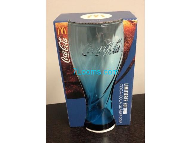 Biete Coca Cola Glas blau Limited Edition 2018;