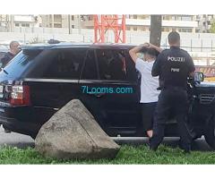 Großeinsatz: Polizisten stellen zwei Ukrainer, Verdächtige hatten US-Sturmgewehr im Range Rover!